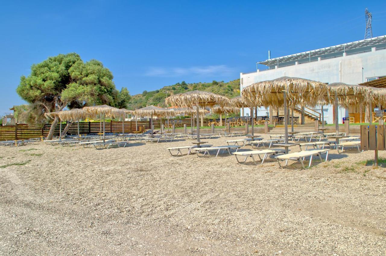Epipleon Luxury Suites: Seaside Suite with Spacious Terrace Nafpaktos Exterior photo